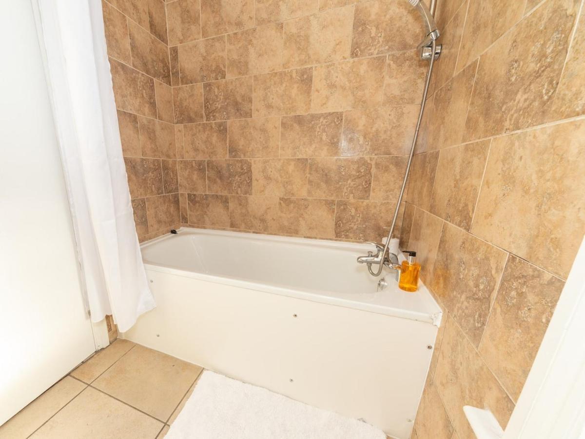 Bellaliving 2 Bedroom Apartment - Luton 루턴 외부 사진